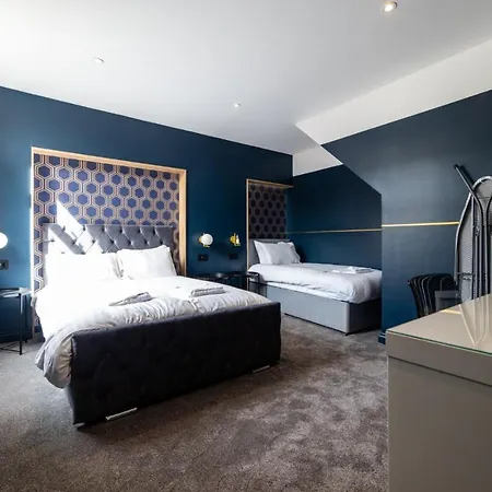 Hollywood Sasco Apartment *