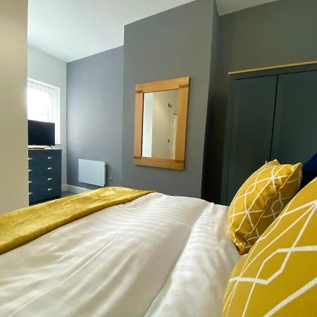 Mayfair - 3x Bathrooms Close To Seafront Apartment *