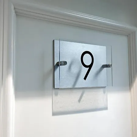 Blackbird Luxury 9 Apartment *
