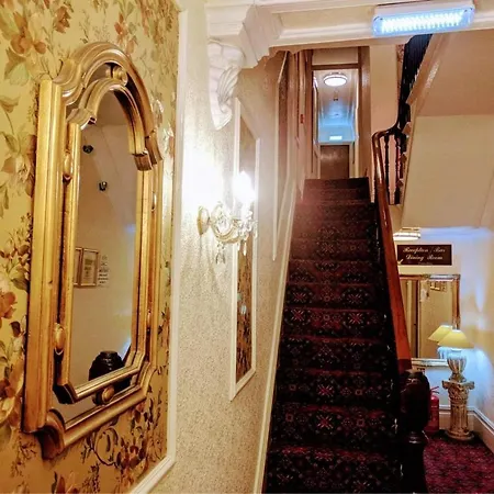 Gleneagles - Road Guest house Blackpool