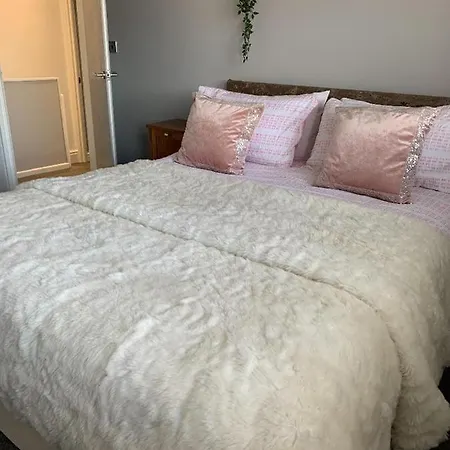 My Perfect Place & -some With Hot Tub- Free Parking