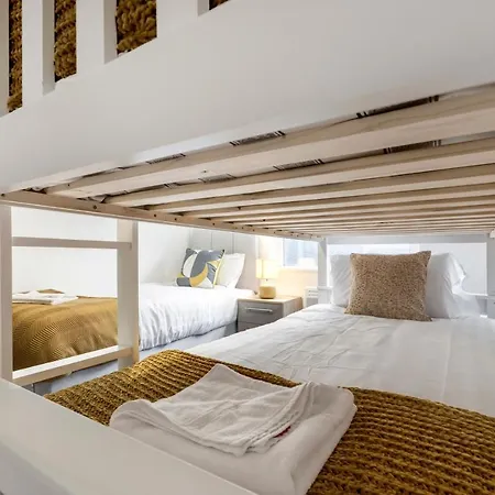 Staycation By Sasco Apartment *