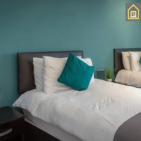 Apartment 2 Bedroom At , Top Notch Serviced , Free Wifi Blackpool