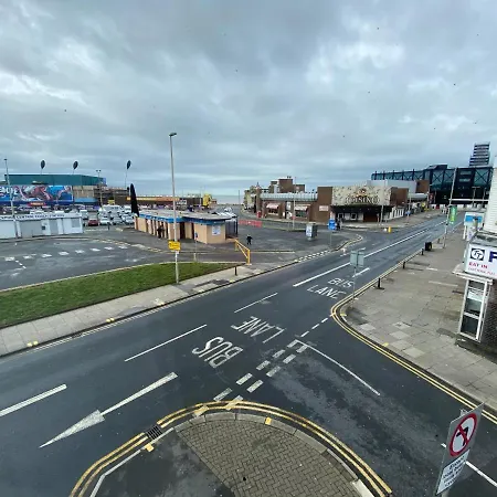The Honley 3* Blackpool