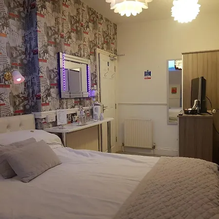 A&p At The Sheron House 4*