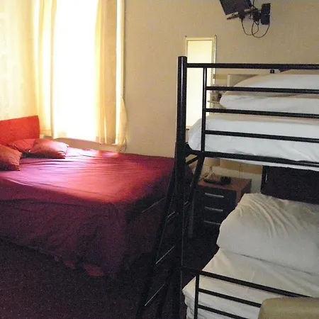 Bed & Breakfast New Douglas 3*