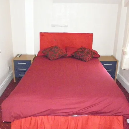 New Douglas Bed & Breakfast Blackpool
