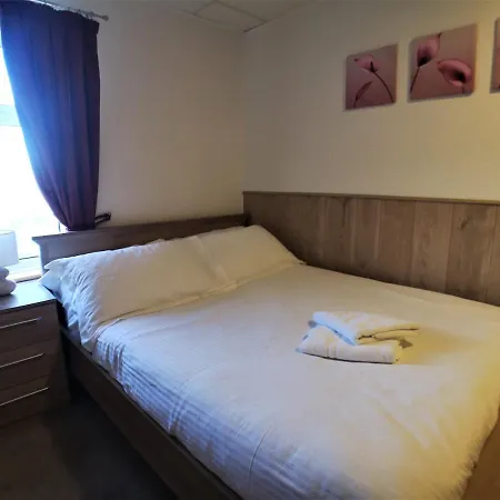 The Hopton Bed & Breakfast 2*