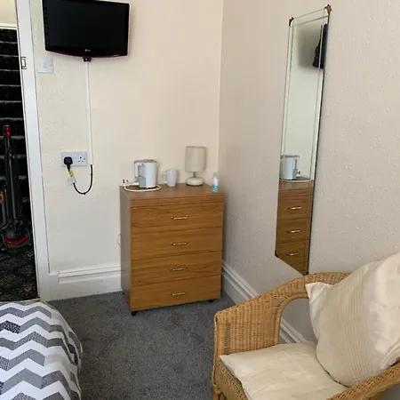 Alondra Bed & Breakfast Blackpool