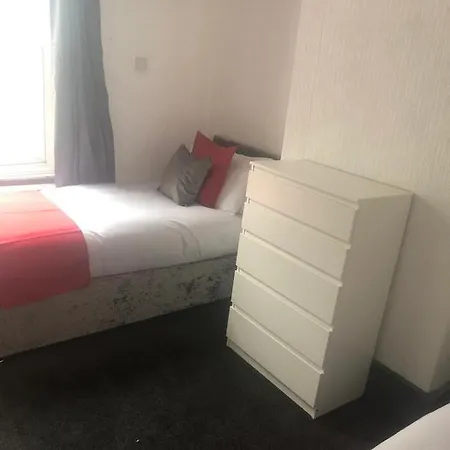 Guest house Kirubash Pier Blackpool