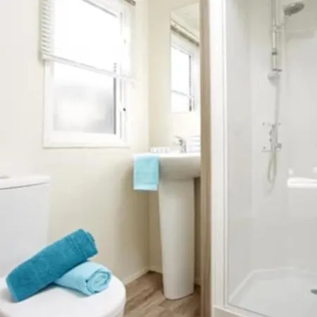 Lovely 3-bed Caravan In Haven Marton *