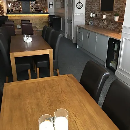 Chadberry House 3* Blackpool
