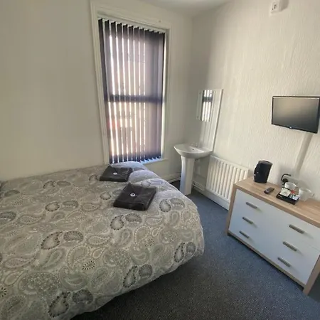 The Honley 3*