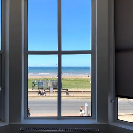 Bed & Breakfast Skye Oceans Blackpool