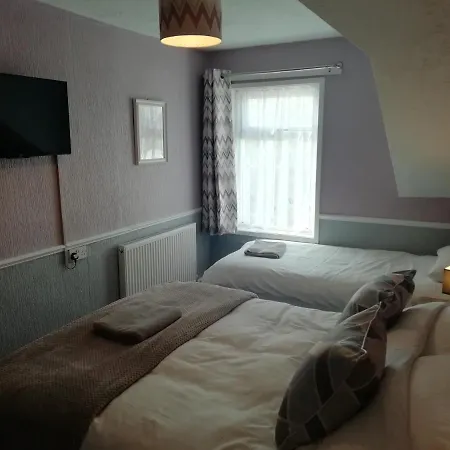 Shirley Heights Bed & Breakfast 3*