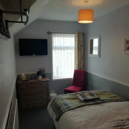 Bed & Breakfast Shirley Heights 3*