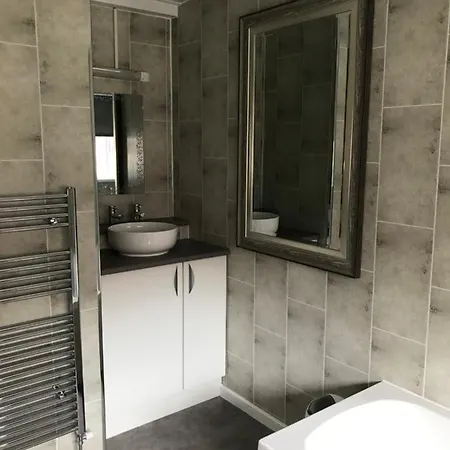 The Oxfordshire 3*