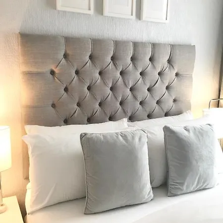 Chadberry House 3*