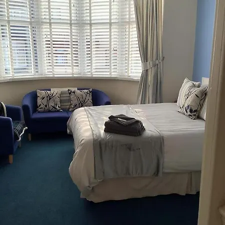 The Sandalwood - Couples Only Bed & Breakfast 3*