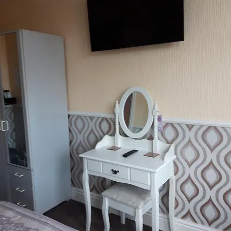 Delamere Bed & Breakfast 3*