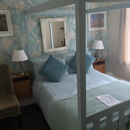Greenmount Hotel 3*