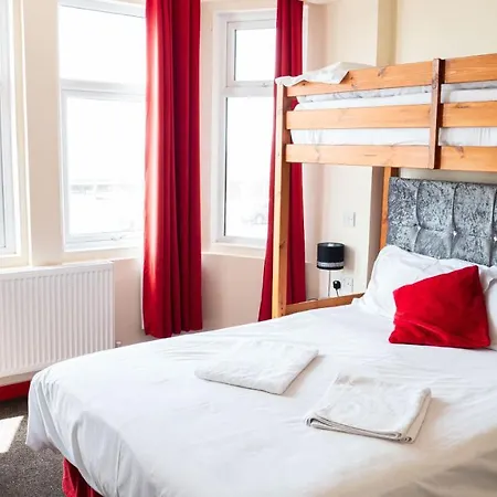 Hotel Hello Roomz - Pleasure 3*