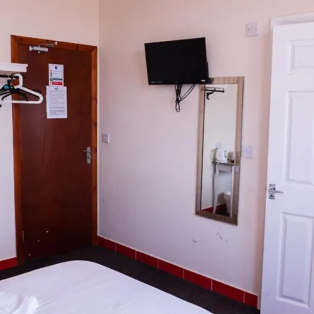 Hello Roomz - Pleasure Hotel