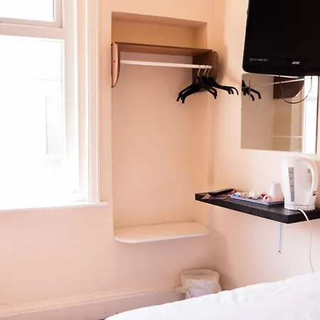 Hello Roomz - Pleasure Hotel Blackpool