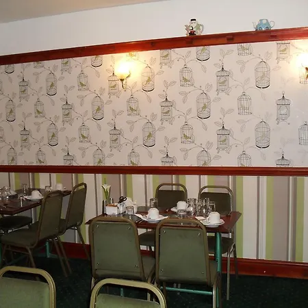 Hotel Delamere 3*