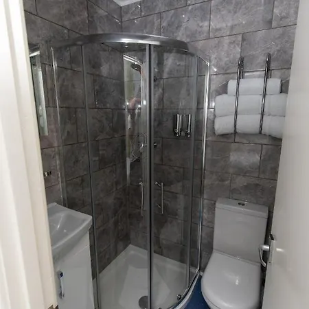 California Guest house 2*