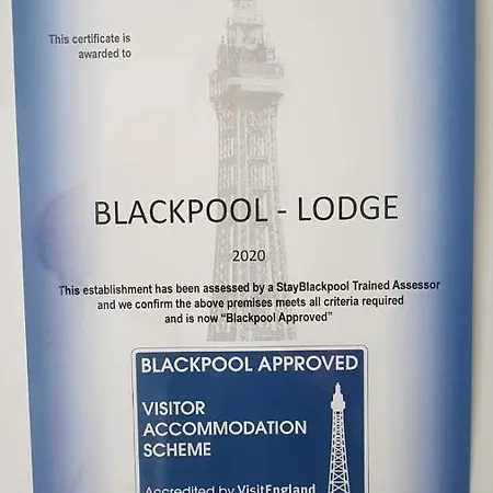 Blackpool Lodge 3*