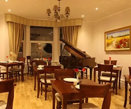 Guest house The Redstone 5*