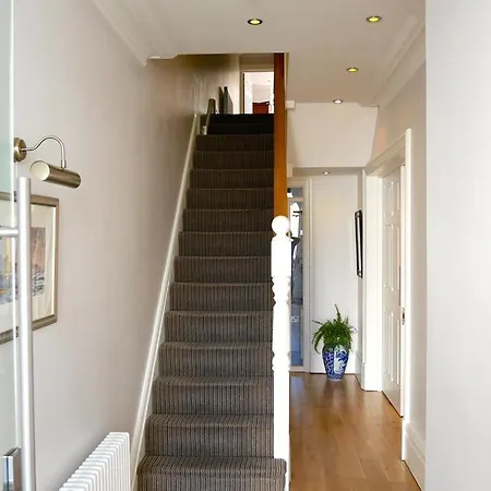 The Redstone Guest house 5*