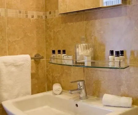 Guest house The Redstone 5*