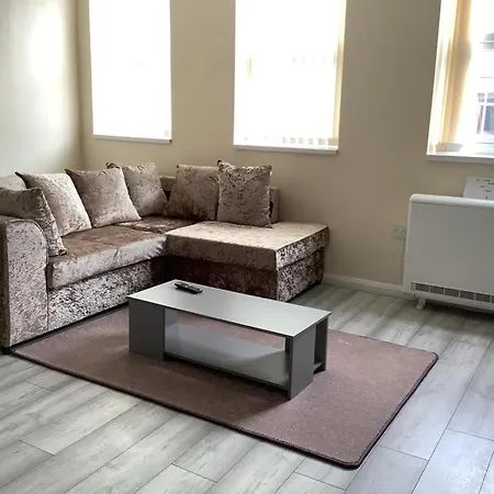 Clifton Street Apartment