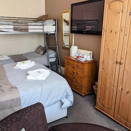 Lyndawn Bed & Breakfast 3*