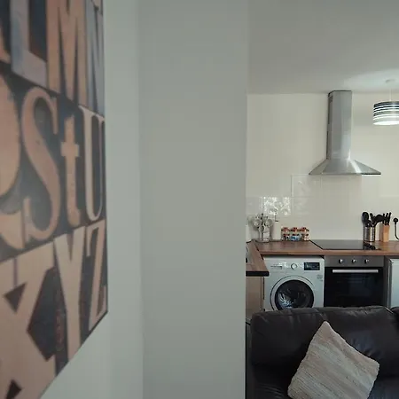 Banks Street Apartment