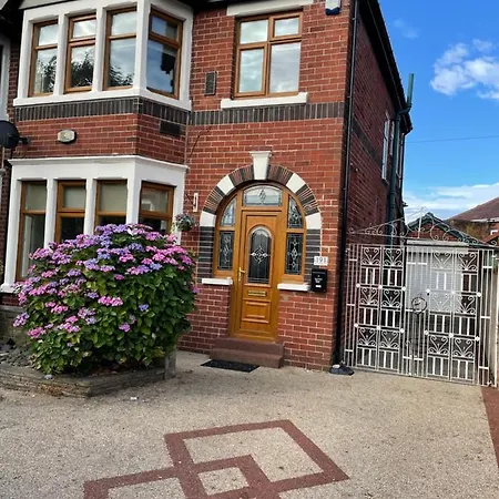 Holiday home Spacious And Stunning 4 Bed House In Blackpool