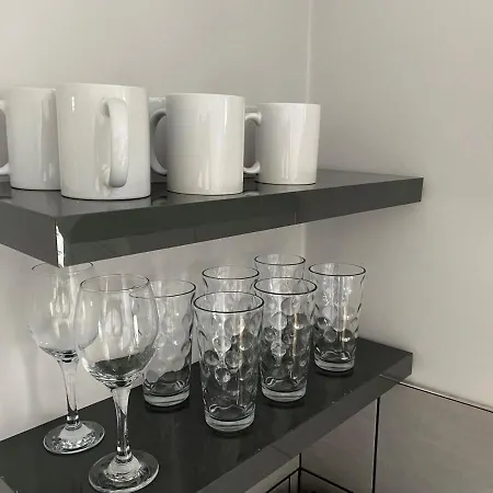 Sleepover 5 Free Parking Sleeps 6 *