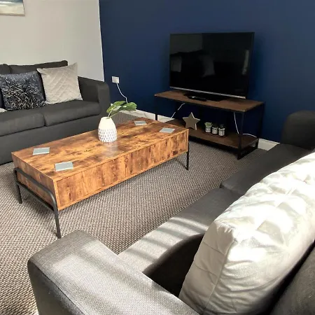 Sleepover 5 Free Parking Sleeps 6 Apartment *