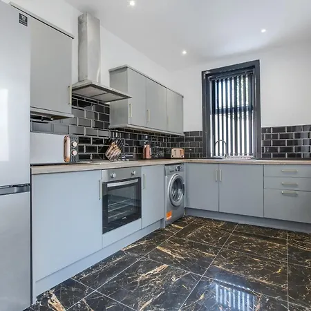 Mixies Manor By Sasco * Blackpool