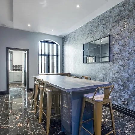 Mixies Manor By Sasco * Blackpool