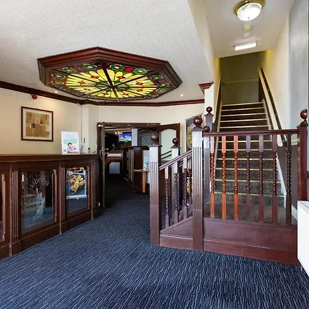 The Caledonian Tower 3* Blackpool