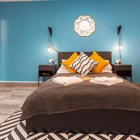 Pine Suite - Studio Apartment - Talbot Road Apartment Blackpool