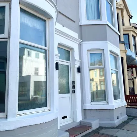 아파트 Blackpool Lodge Apartments