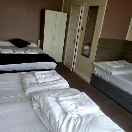 The Royal Windsor Hotel 2*