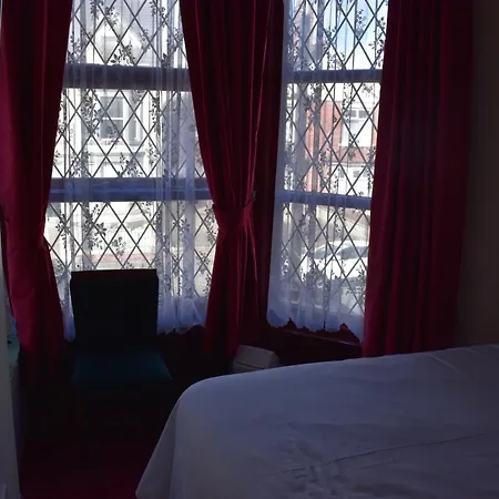 Lyndhurst B&B 2*