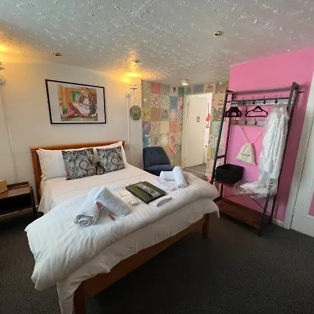 Raffles 4* Blackpool