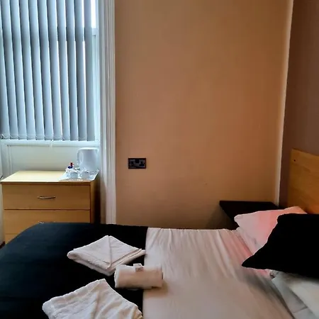 The Royal Windsor Hotel 2*