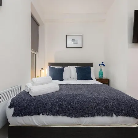 Charles Alexander Short - Charnley House Apartment